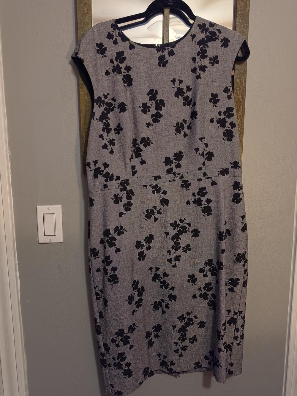 Ann Taylor Gray Sheath Dress with Black Floral Print